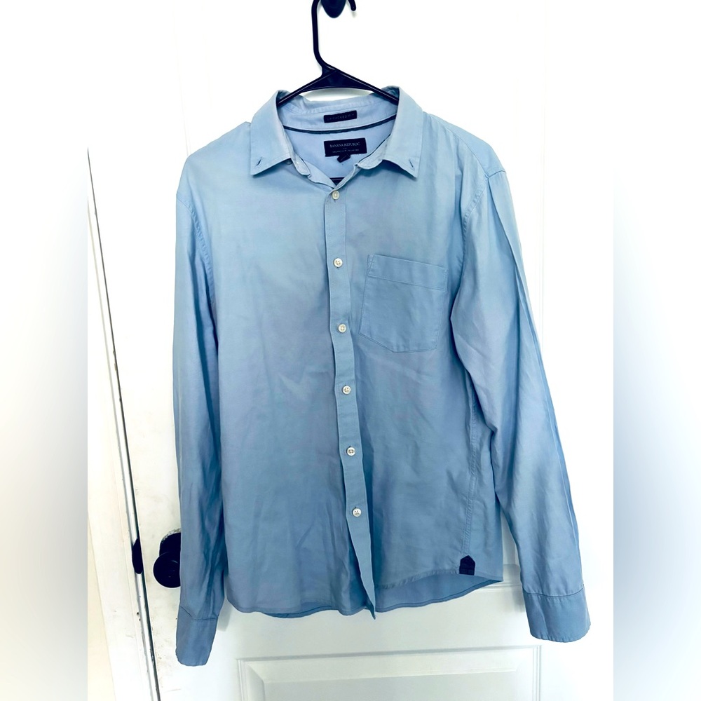 Banana Republic Bottom Up shirt